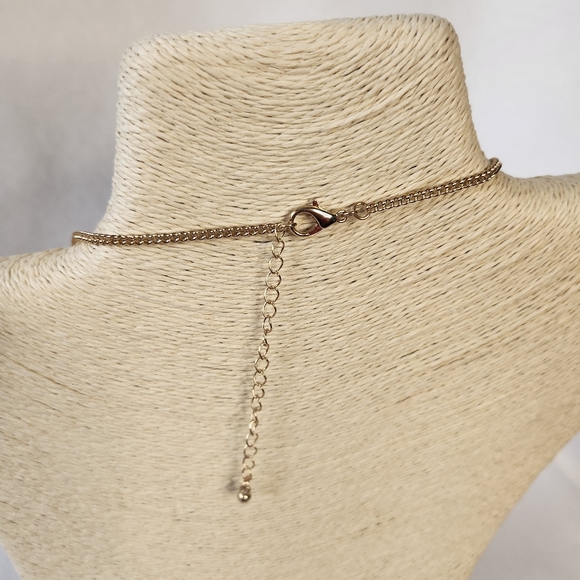 C.L.O.V.E.R Goldplated Necklace & Earring Set - Picture 6 of 8